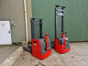 De kracht van elektrische transportmiddelen in stille magazijnen