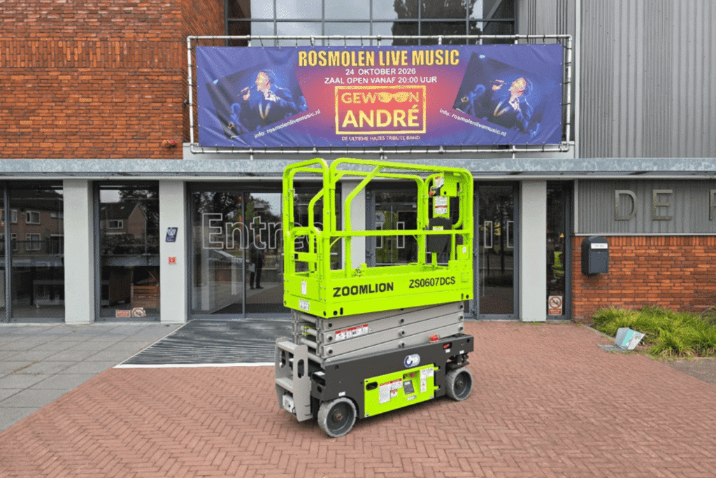 EP ELF30Pro Elektrische Heftruck voor een houthandel (2) (1)