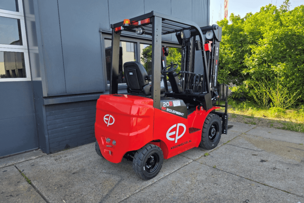 Klantverhaal EP ELF201B Elektrische Heftruck afgeleverd in het noorden (1)