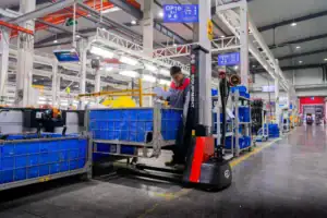 Waarom een rups schaarhoogwerker de ultieme keuze is voor de bouwsector